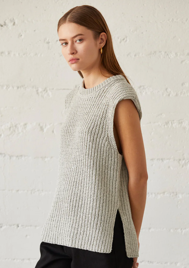 Turtleneck Cable Knit Sleeveless Sweater Dress in Grey