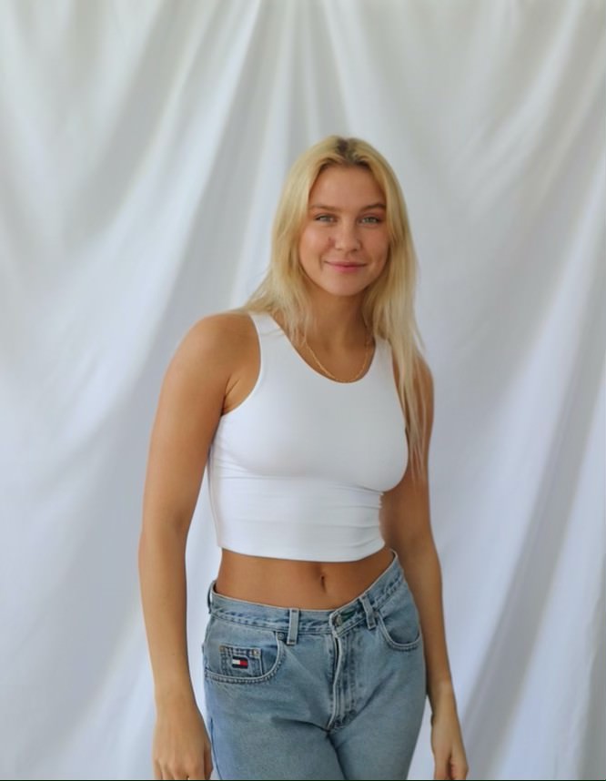 Scoop Neck Cropped White Tank Top